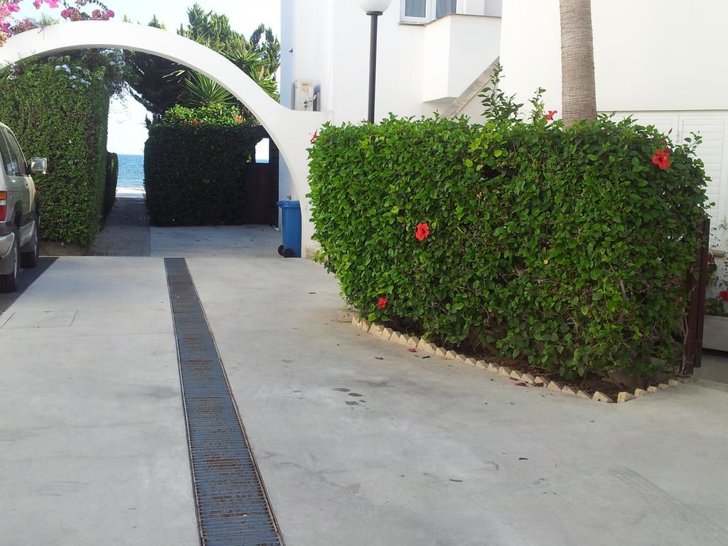 Yialos Holiday Apartments 페르볼리아 외부 사진