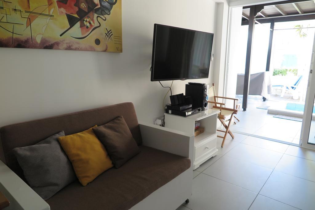 Yialos Holiday Apartments 페르볼리아 외부 사진