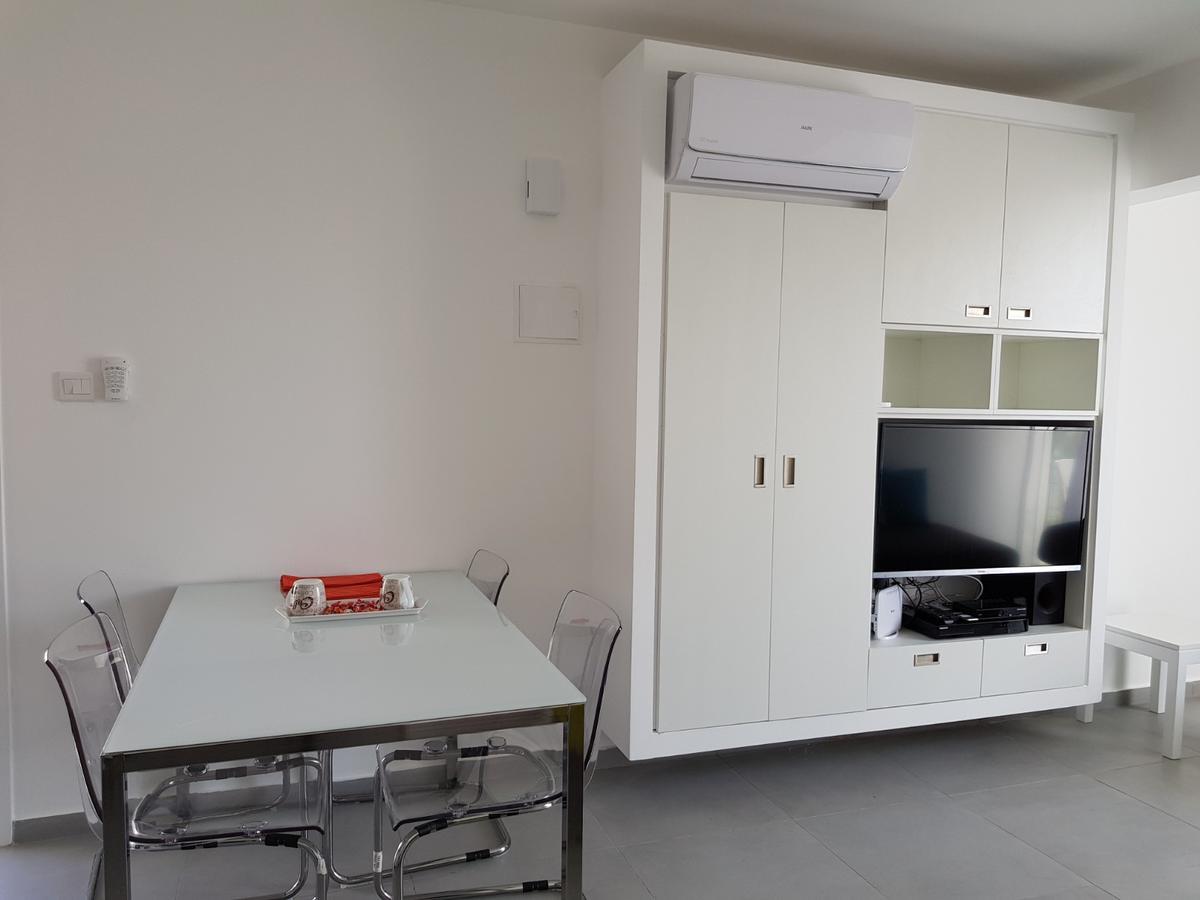 Yialos Holiday Apartments 페르볼리아 외부 사진