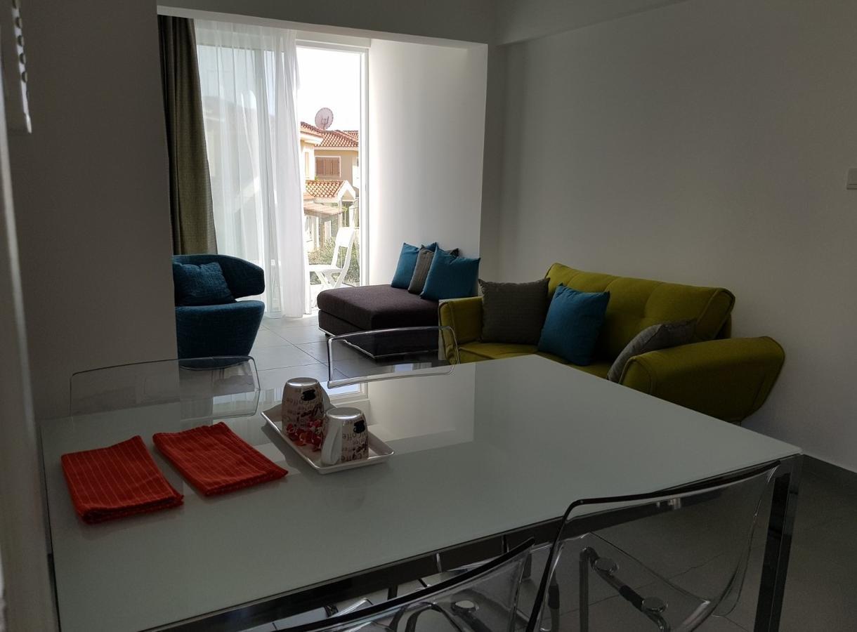 Yialos Holiday Apartments 페르볼리아 외부 사진